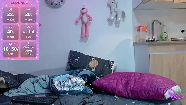 AllysonStonne online show from February 19, 2026, 1:02 am