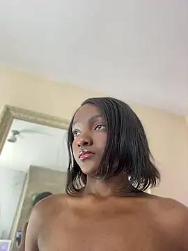 Keirahartz online show from May 1, 2026, 1:49 pm