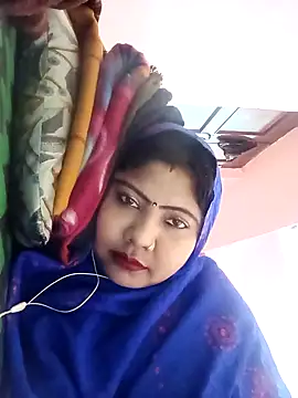 Snapshot of Apkisona8 chatting on April 5, 2026, 5:03 am Apkisona8 online show from April 5, 2026, 5:03 am