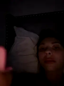 bbgurlnickii online show from October 10, 2025, 9:32 am