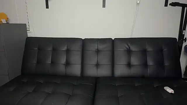 bbgurlnickii online show from September 21, 2025, 7:57 am