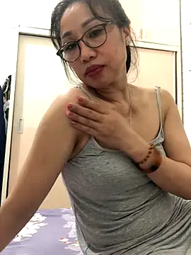 Vitamin sexy online show from October 2, 2025, 1:03 pm