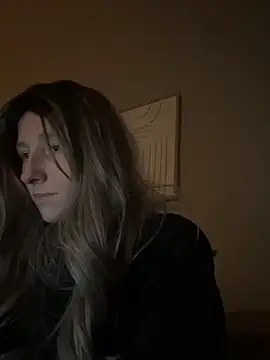 Snapshot of Maeve92 chatting on February 19, 2026, 7:44 pm Maeve92 online show from February 19, 2026, 7:44 pm