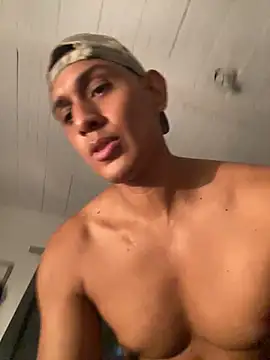 Snapshot of Jota_Alejand chatting on May 12, 2026, 1:57 am Jota Alejand online show from May 12, 2026, 1:57 am