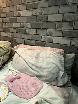 Poppy frankie online show from November 7, 2025, 11:30 pm