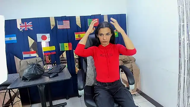 Aisha hotts777 online show from July 3, 2026, 7:53 pm