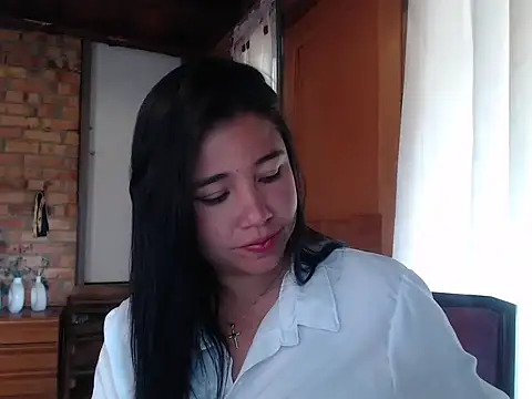 magiadeisis online show from November 17, 2025, 2:21 pm