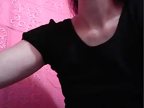 oceanlover23 online show from November 16, 2025, 7:51 pm