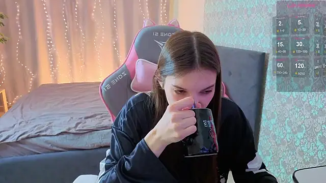 Snapshot of magic_shy_ chatting on March 16, 2026, 1:46 am magic shy online show from March 16, 2026, 1:46 am