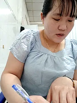  Babyrose  online show from March 20, 2026, 11:33 am