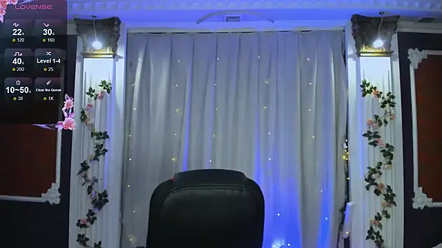 Lunar Lily online show from October 13, 2025, 5:31 am