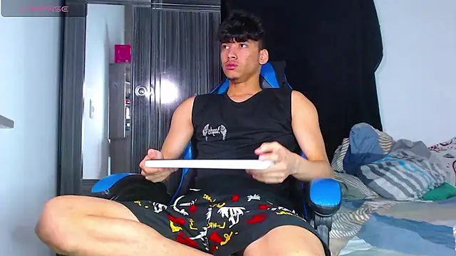 Gael Jones online show from January 7, 2026, 8:36 pm