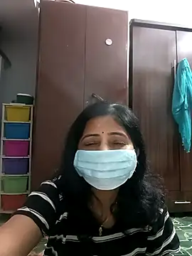 BITEXBABYlove online show from February 2, 2026, 6:23 am