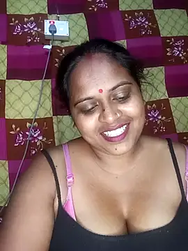 Snapshot of Hot-Show2 chatting on March 7, 2026, 5:18 pm Hot-Show2 online show from March 7, 2026, 5:18 pm