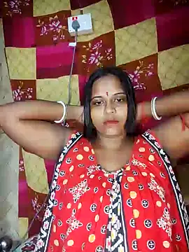 Hot-Show2 online show from September 14, 2025, 4:40 pm