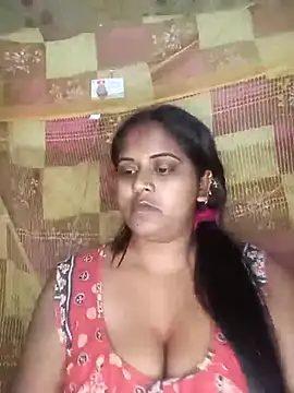 Snapshot of Hot-Show2 chatting on March 4, 2026, 3:31 pm Hot-Show2 online show from March 4, 2026, 3:31 pm