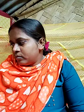 Snapshot of Hot-Show2 chatting on February 13, 2026, 1:55 pm Hot-Show2 online show from February 13, 2026, 1:55 pm