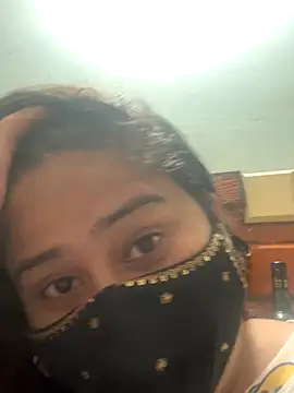 indian-hotmilfs online show from September 25, 2025, 1:39 pm