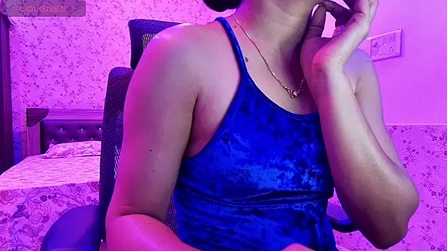 Snapshot of snow_white123 chatting on February 9, 2026, 9:24 pm snow white123 online show from February 9, 2026, 9:24 pm