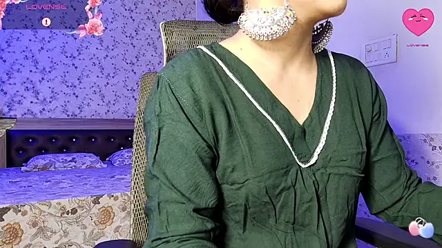 snow white123 online show from July 6, 2026, 9:39 pm