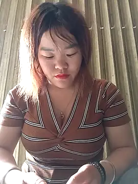 sukabae00 online show from April 23, 2026, 3:46 am