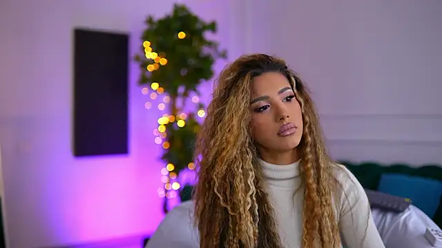 Snapshot of SiennaRuh chatting on March 5, 2026, 10:12 am SiennaRuh online show from March 5, 2026, 10:12 am