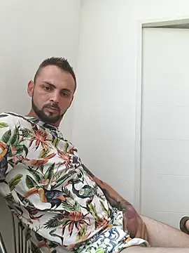 papichulo0099 online show from July 18, 2026, 5:27 am