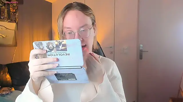 Amanda Butlerr online show from October 11, 2025, 9:21 am