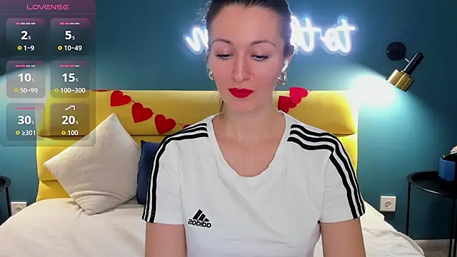 Snapshot of Joan_Nelson chatting on February 16, 2026, 1:26 am Joan Nelson online show from February 16, 2026, 1:26 am