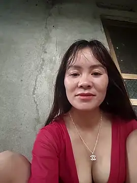 TinTim02 online show from April 27, 2026, 10:24 am