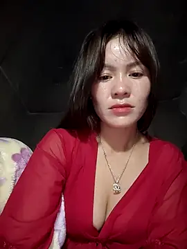 TinTim02 online show from April 29, 2026, 9:43 pm