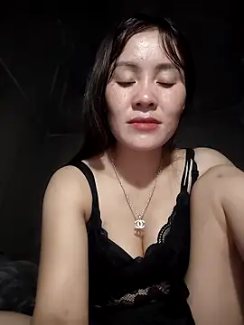 TinTim02 online show from May 4, 2026, 12:30 pm