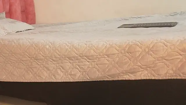 anna beneet online show from September 24, 2025, 3:18 pm