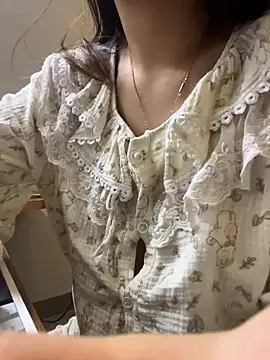 Snapshot of bunny_b4nny chatting on November 9, 2025, 4:22 pm bunny b4nny online show from November 9, 2025, 4:22 pm