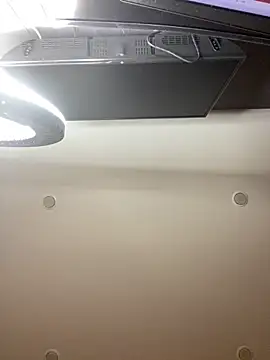 Bellissa  online show from September 25, 2025, 2:01 pm