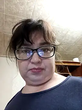 Snapshot of Albina888 chatting on November 9, 2025, 6:56 pm Albina888 online show from November 9, 2025, 6:56 pm