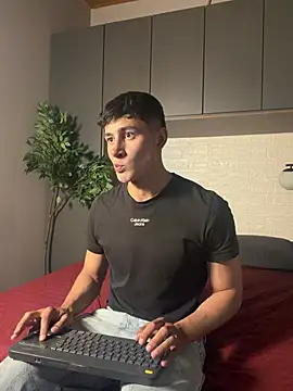 Snapshot of AustinJones_ chatting on June 16, 2026, 6:08 pm AustinJones online show from June 16, 2026, 6:08 pm