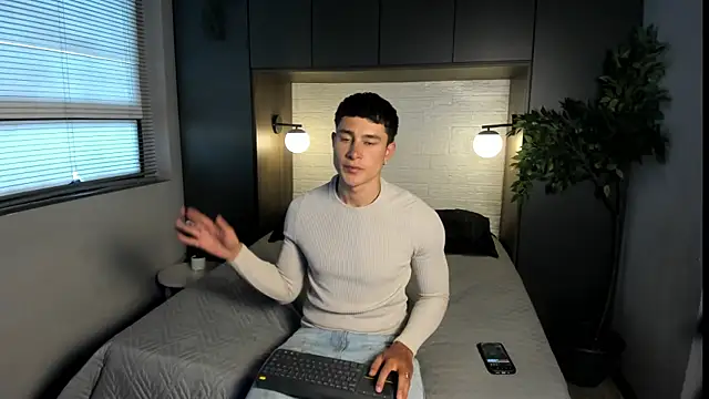 Snapshot of AustinJones_ chatting on May 24, 2026, 2:17 pm AustinJones online show from May 24, 2026, 2:17 pm