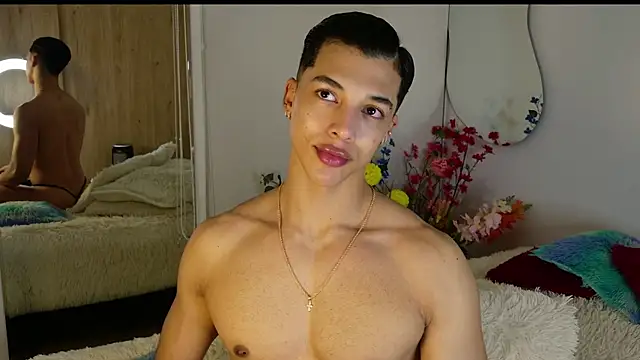 Snapshot of Troye_Williams chatting on July 9, 2026, 10:15 am Troye Williams online show from July 9, 2026, 10:15 am