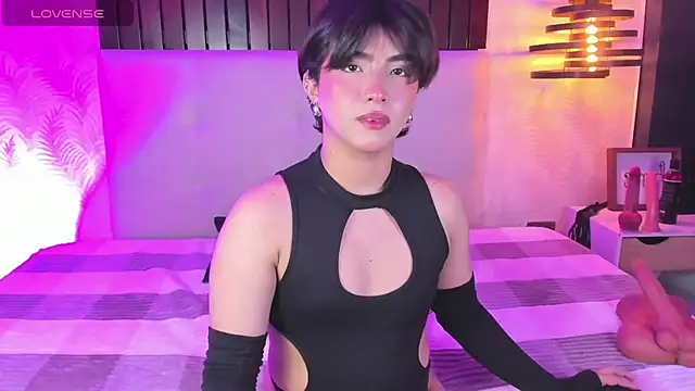 Creamy Angelo online show from October 17, 2025, 9:05 pm