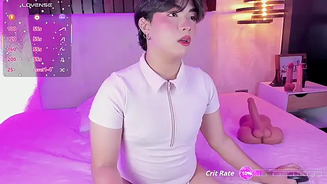 Creamy Angelo online show from October 13, 2025, 8:43 pm