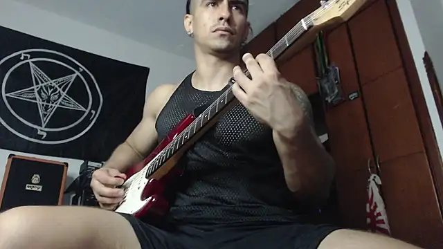 Diego  Barbarie   online show from May 13, 2026, 11:12 pm