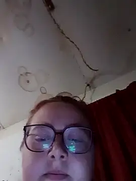 XEmoxkittyx online show from February 7, 2026, 5:15 am