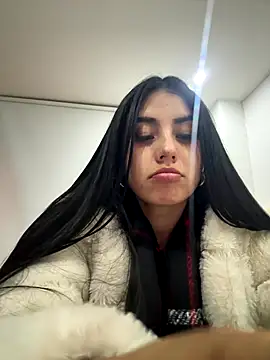 Victoria alson online show from November 17, 2025, 11:42 pm