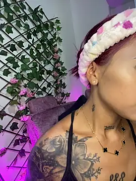 Dirty isabella18 online show from June 30, 2026, 7:25 pm