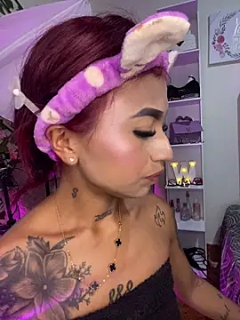 Dirty isabella18 online show from June 19, 2026, 7:09 pm