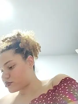 SirenRouge 69 online show from March 14, 2026, 9:10 pm