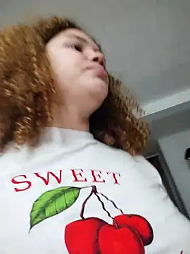 SirenRouge 69 online show from December 15, 2025, 3:12 am