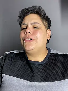 Snapshot of Hailey_Curvy chatting on August 5, 2026, 10:26 pm Hailey Curvy online show from August 5, 2026, 10:26 pm