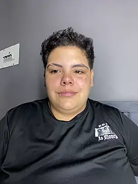 Snapshot of Hailey_Curvy chatting on July 31, 2026, 10:18 pm Hailey Curvy online show from July 31, 2026, 10:18 pm